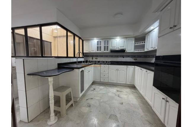 Apartamentos, Alquiler, El Ingenio - $2.900.000