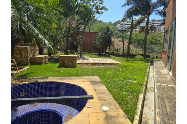 Apartamentos, Alquiler, Cristales - $6.800.000