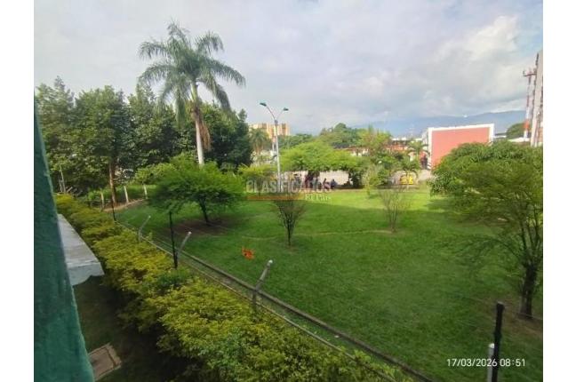 Apartamentos, Venta, Primero de Mayo - $250.000.000