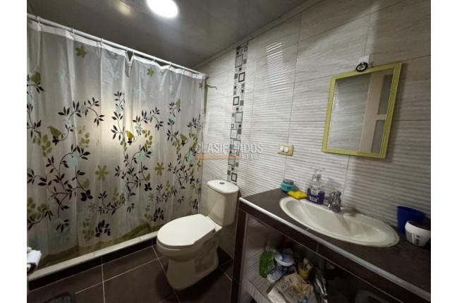 Casas, Venta, Floralia - $350.000.000