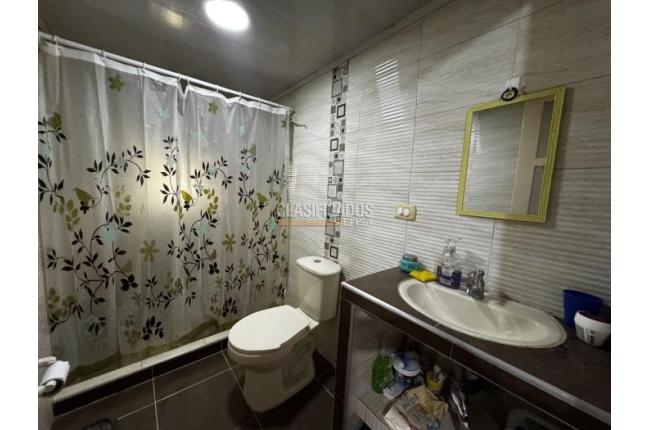 Casas, Venta, Floralia - $350.000.000