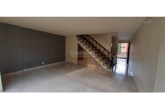 Apartamentos, Alquiler, La Cascada - $2.400.000