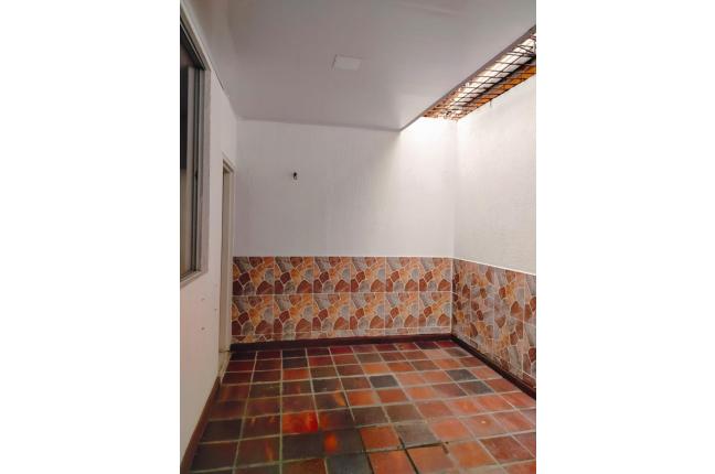 Oficinas y Consultorios, Alquiler, Ed. El Nogal - $1.000.000