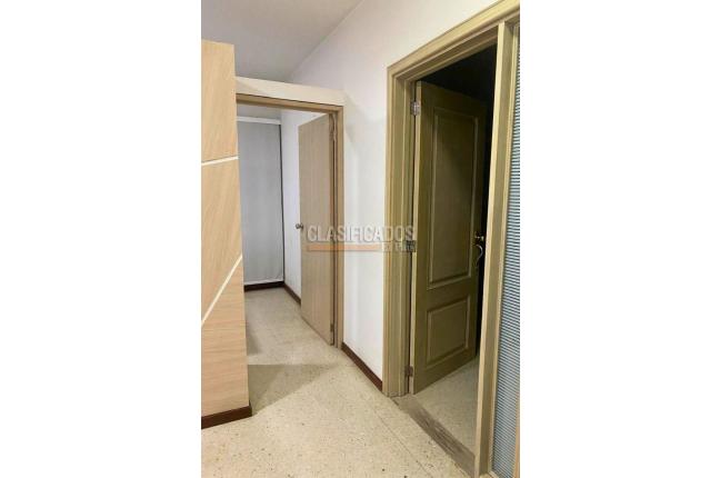 Oficinas y Consultorios, Alquiler, Centro Ccial. Holguines Trade Center