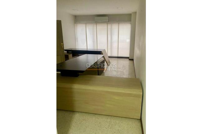 Oficinas y Consultorios, Alquiler, Centro Ccial. Holguines Trade Center