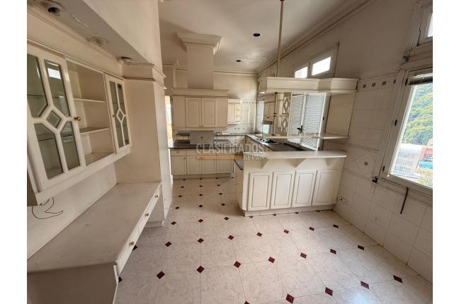 Apartamentos, Venta en Granada