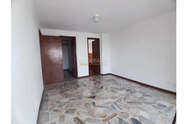 Apartamentos, Alquiler, Granada - $3.800.000