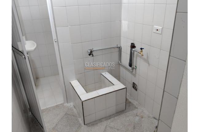 Locales y Bodegas, Alquiler, La Hacienda - $4.700.000