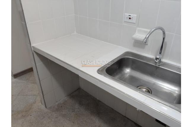 Locales y Bodegas, Alquiler, La Hacienda - $4.700.000