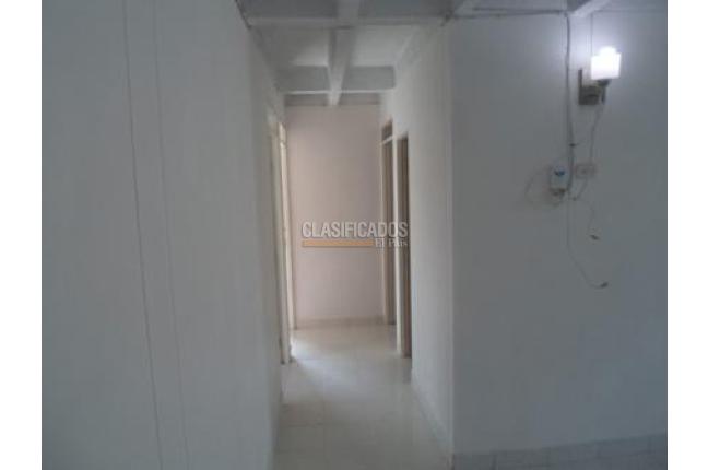 Apartamentos, Alquiler en Colseguros Andes