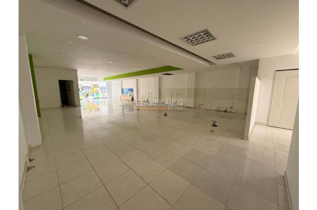 Edificios, Alquiler, Eucarístico - $2.500.000.000