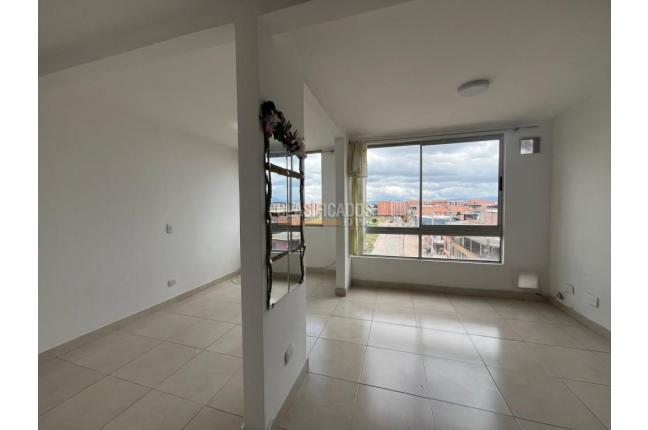 Apartamentos, Alquiler, Bogotá - $900.000