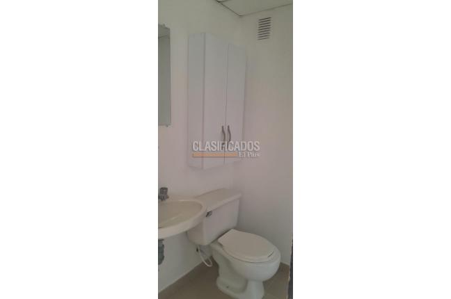 Oficinas y Consultorios, Alquiler en Centenario