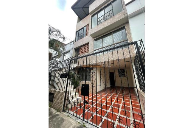 Casas, Alquiler en Samanes de Guadalupe