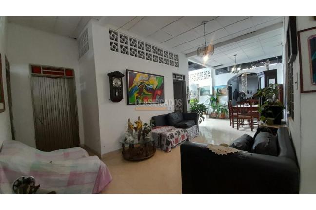 Casas, Venta, Meléndez - $1.700.000.000