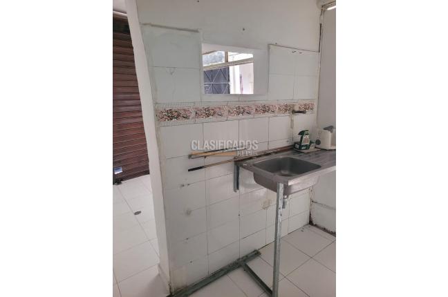 Locales y Bodegas, Alquiler, Bellavista - $600.000