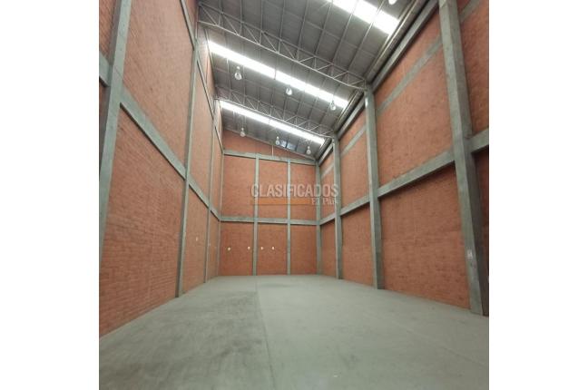 Locales y Bodegas, Alquiler, Yumbo - $15.300.000