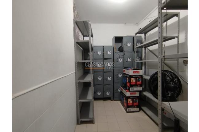 Oficinas y Consultorios, Alquiler, La Flora - $5.000.000