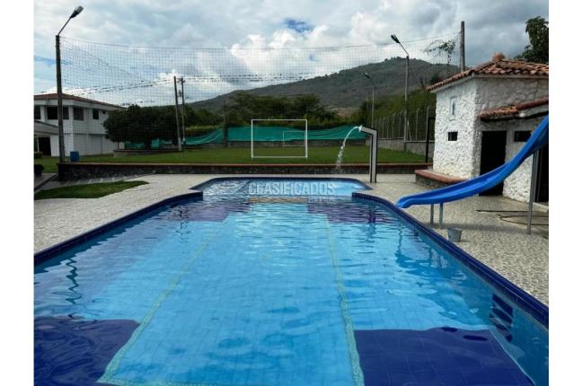 Fincas y Casas Campestres, Venta, El Cerrito - $2.500.000.000