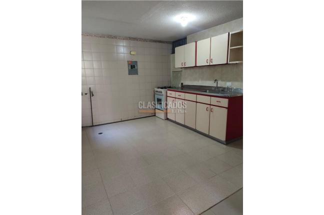 Apartamentos, Alquiler, Primero de Mayo - $1.500.000