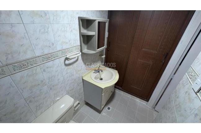 Casas, Alquiler, La Merced - $3.300.000