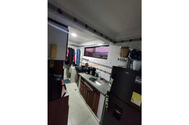 Apartamentos, Venta, Primero de Mayo - $170.000.000