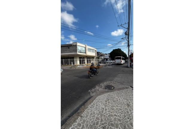 Locales y Bodegas, Alquiler, Barranquilla - $3.300.000