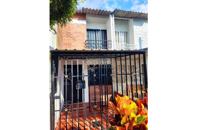 Casas, Alquiler en Palmira