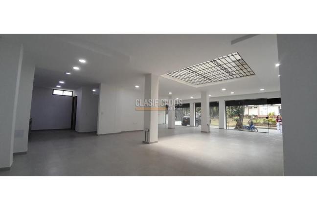 Locales y Bodegas, Alquiler, Capri - $10.500.000