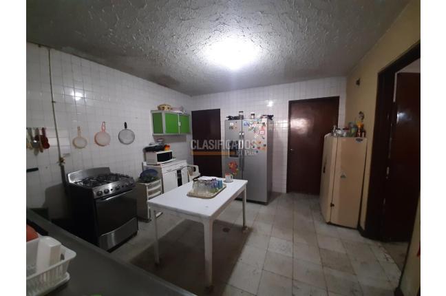 Casas, Venta, Tequendama - $1.600.000.000