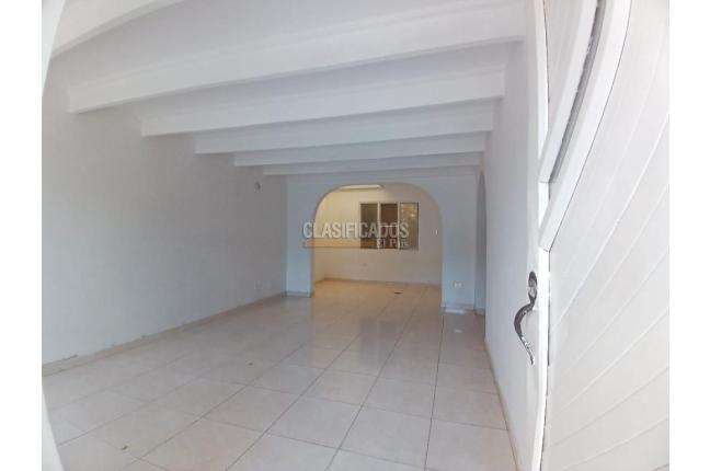 Casas, Alquiler, Prados de Oriente - $1.700.000