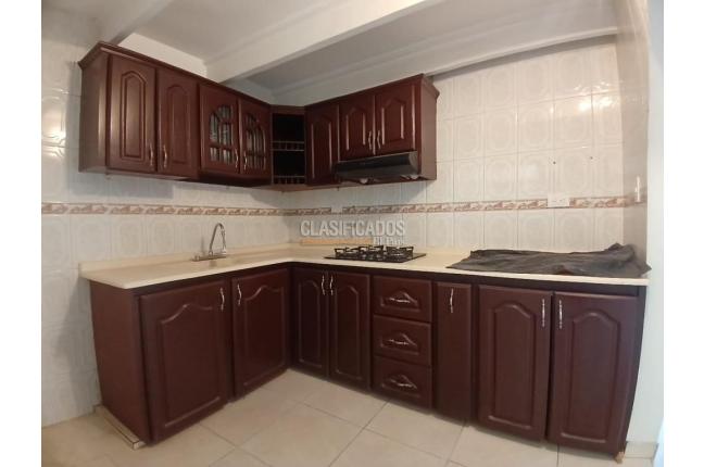 Casas, Alquiler, Prados de Oriente - $1.700.000