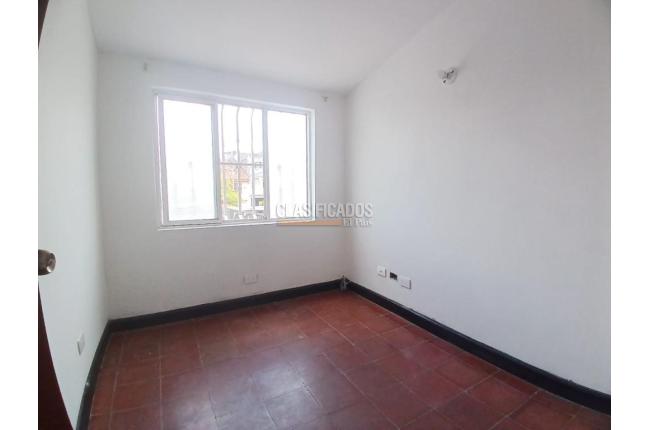 Casas, Alquiler, Prados de Oriente - $1.700.000