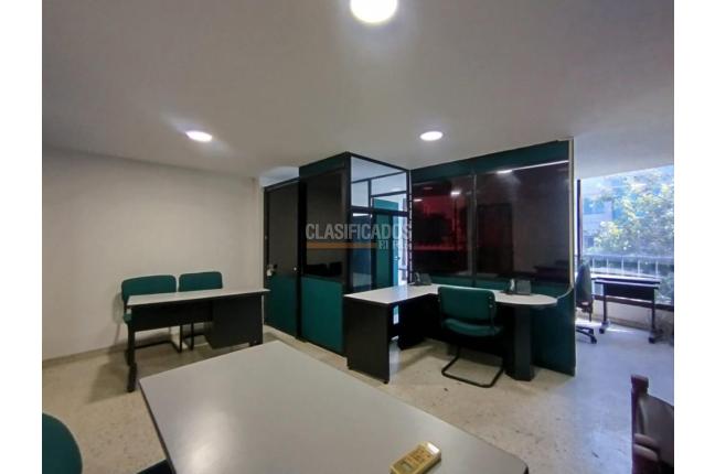 Oficinas y Consultorios, Alquiler, San Vicente - $2.600.000