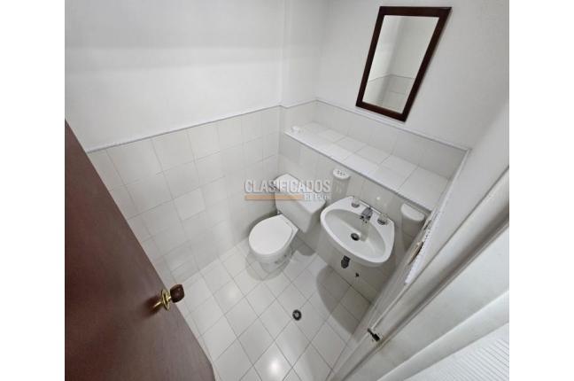 Oficinas y Consultorios, Alquiler, Granada - $2.000.000