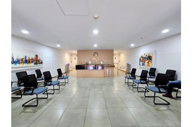 Oficinas y Consultorios, Venta en Santa Mónica Residencial