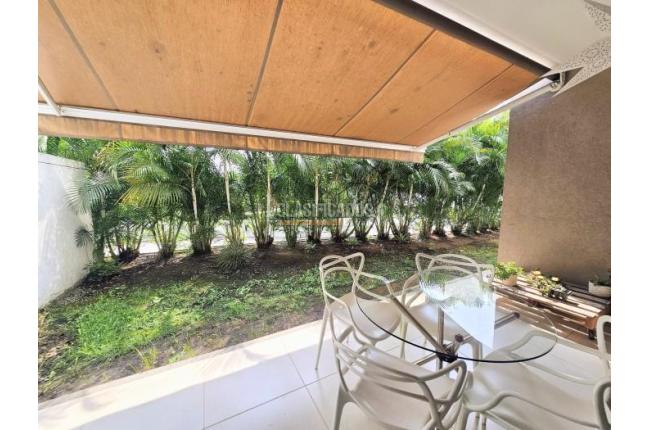 Apartamentos, Venta en Altos Menga