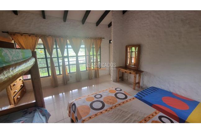 Fincas y Casas Campestres, Venta, Calima (Darién) - $1.800.000.000