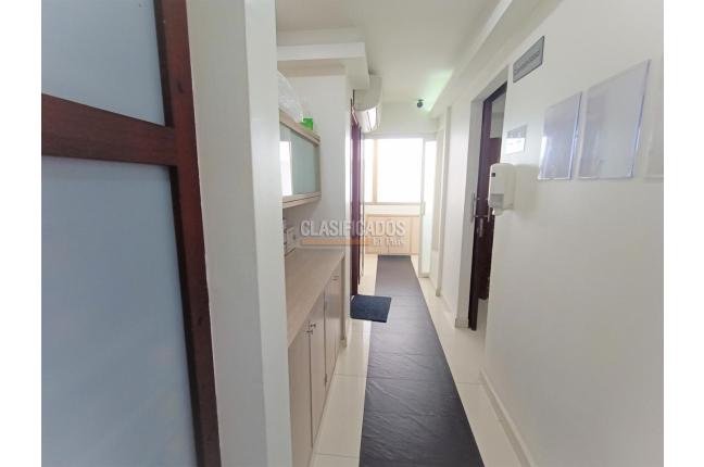 Oficinas y Consultorios, Venta en Capri