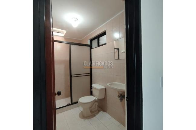 Apartamentos, Alquiler, Atanasio Girardot - $800.000
