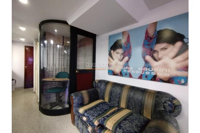 Oficinas y Consultorios, Alquiler, San Vicente - $2.600.000