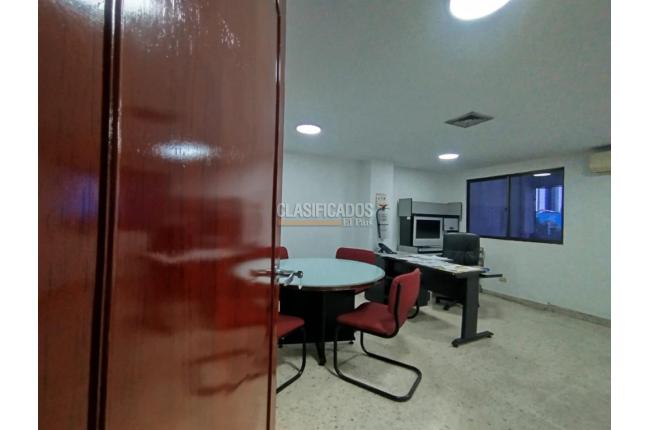 Oficinas y Consultorios, Alquiler, San Vicente - $2.600.000