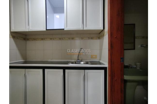 Oficinas y Consultorios, Alquiler, San Vicente - $2.600.000