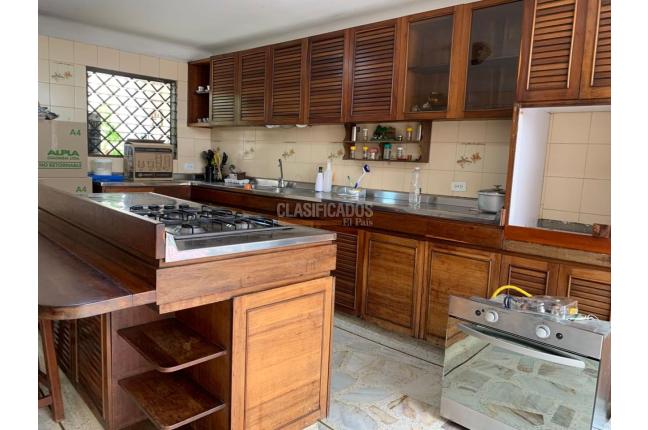 Casas, Venta, Santa Bárbara - $2.500.000.000
