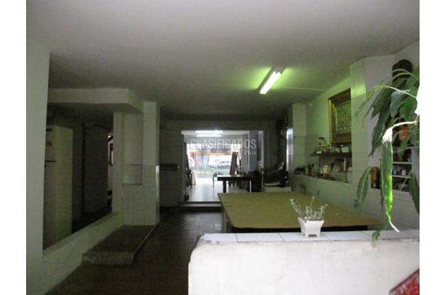 Locales y Bodegas, Alquiler en Santa Mónica Norte