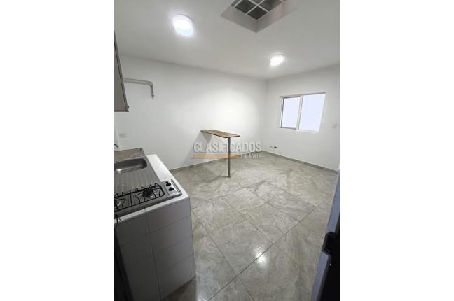 Apartaestudios, Alquiler, Las Delicias - $840.000