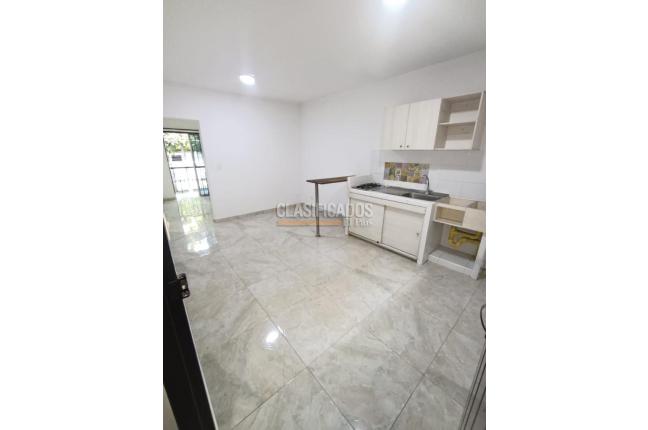 Apartaestudios, Alquiler, Las Delicias - $840.000