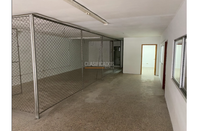 Locales y Bodegas, Alquiler, Obrero - $6.900.000