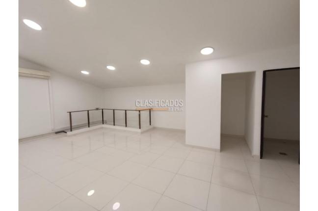 Locales y Bodegas, Alquiler, Centro Ccial. Unicentro - $13.000.000