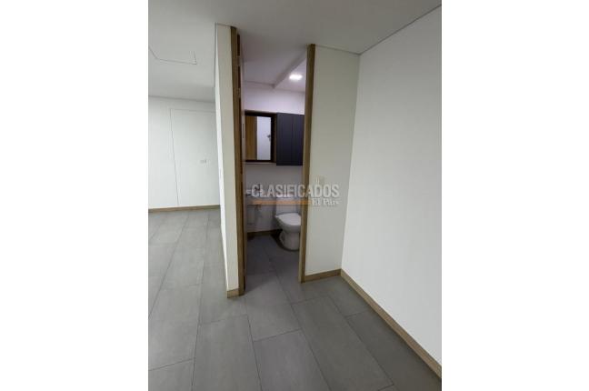 Oficinas y Consultorios, Alquiler en Pereira